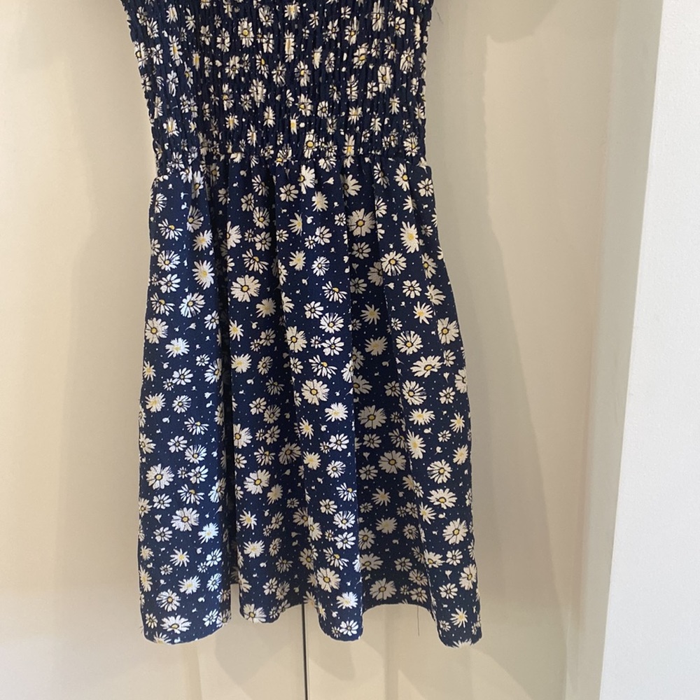 Speechless Kids smocked bodice Navy dress w/White/yellow daisy pattern - size 12 - Picture 5 of 7